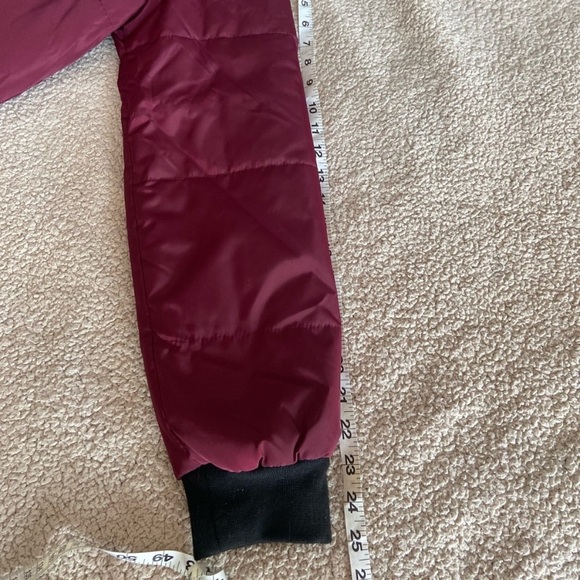 🌸 Forever 21 🌸 deep red puffer jacket - Picture 7 of 7